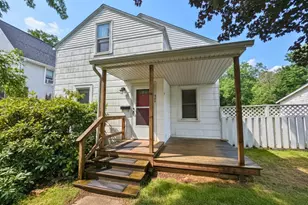 928 Phoenix St, South Haven, MI 49090 - Photo 1