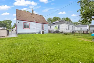 1528 7th St, Wyandotte, MI 48192 - Photo 12