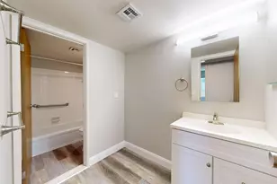 2108 Pauline Blvd, Ann Arbor, MI 48103 - Photo 14