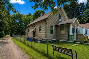 931 Jennings Ave, Benton Harbor, MI 49022 - Photo 6