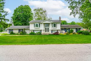 7436 Oak Bay Dr, White Lake, MI 48383 - Photo 4
