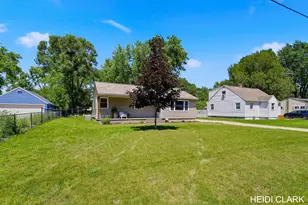 16105 Gary Ave, Grand Haven, MI 49417 - Photo 48