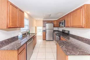 6637 Hitchingham Rd, Ypsilanti, MI 48197 - Photo 8