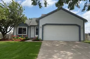 4614 Country Hill Dr SE, Grand Rapids, MI 49512 - Photo 1