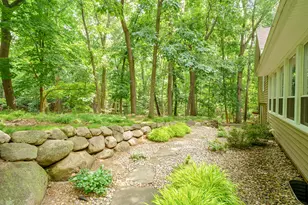 3720 Blackberry Ln, Kalamazoo, MI 49008 - Photo 38