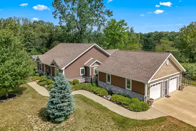 2554 W Mosherville Road, Jonesville, MI 49250 - Photo 2