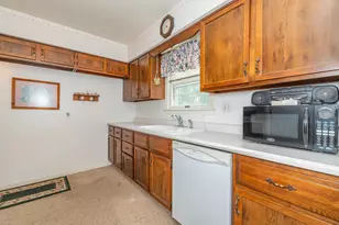 341 E Glenguile Ave, Kalamazoo, MI 49004 - Photo 12