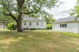 341 E Glenguile Ave, Kalamazoo, MI 49004 - Photo 4