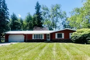 1501 Mardan Dr, Adrian, MI 49221 - Photo 1
