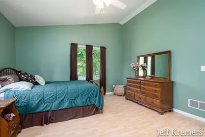 5286 Debbie Court SW, Grandville, MI 49418 - Photo 22