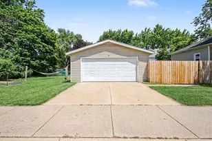 300 N Ottawa St, Zeeland, MI 49464 - Photo 18