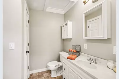 300 N Ottawa Street, Zeeland, MI 49464 - Photo 12
