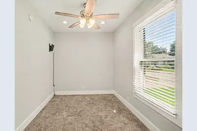 300 N Ottawa Street, Zeeland, MI 49464 - Photo 14