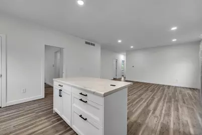 2301 Oxford Street, Kalamazoo, MI 49004 - Photo 8