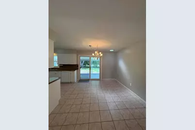 377 W Jefferson Street, Newaygo, MI 49337 - Photo 4
