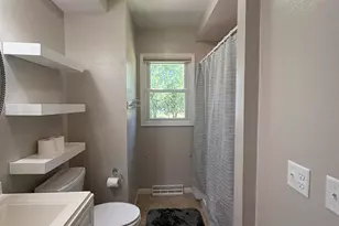 377 W Jefferson St, Newaygo, MI 49337 - Photo 8