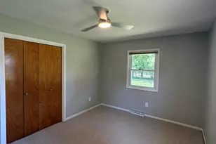 377 W Jefferson St, Newaygo, MI 49337 - Photo 10