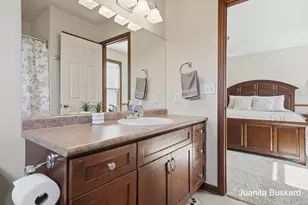 298 Creekside Dr, Coopersville, MI 49404 - Photo 24
