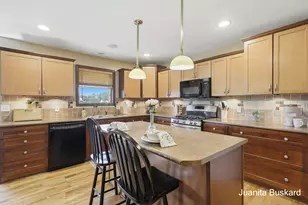 298 Creekside Dr, Coopersville, MI 49404 - Photo 14