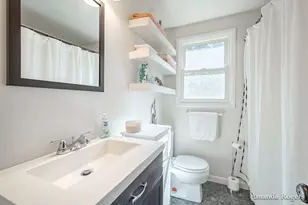 1464 Baywicke Dr SE, Lowell, MI 49331 - Photo 18