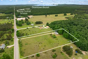 10080 Homestead Rd, Beulah, MI 49617 - Photo 2