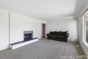 339 Wildwood Dr, Holland, MI 49423 - Photo 6