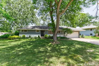 339 Wildwood Drive, Holland, MI 49423 - Photo 2
