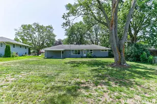 339 Wildwood Dr, Holland, MI 49423 - Photo 32