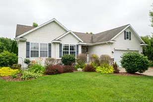 7776 Copper Corner Dr SE, Caledonia, MI 49316 - Photo 2