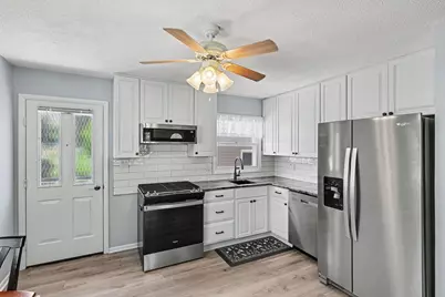 3604 Clinton Way, Jackson, MI 49201 - Photo 8
