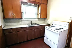 828 Lewis Ave, Saint Joseph, MI 49085 - Photo 6