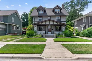 1046 4th St, Jackson, MI 49203 - Photo 2