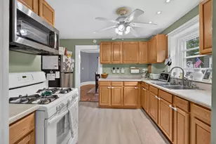 1046 4th St, Jackson, MI 49203 - Photo 18