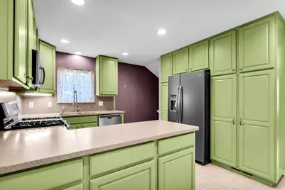 21009 Robinwood Street, Farmington, MI 48336 - Photo 8