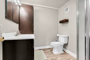 21009 Robinwood St, Farmington, MI 48336 - Photo 22