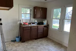 3871 Main St, Benton Harbor, MI 49022 - Photo 4