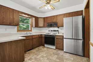 205 Highfield Rd, Marshall, MI 49068 - Photo 8