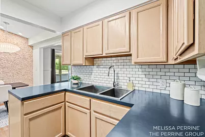 1621 Woodcliff Avenue SE, Grand Rapids, MI 49506 - Photo 12