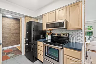 1621 Woodcliff Ave SE, Grand Rapids, MI 49506 - Photo 14