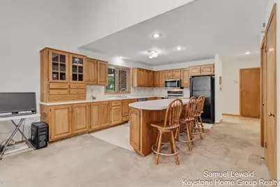 4551 Springmont Drive SE, Grand Rapids, MI 49512 - Photo 14