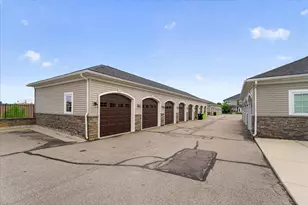 5510 Arbor Chase Dr, Ann Arbor, MI 48103 - Photo 34