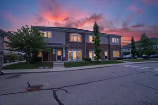 5510 Arbor Chase Dr, Ann Arbor, MI 48103 - Photo 2