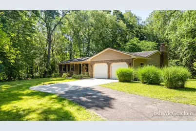 2894 Gulliford Drive SE, Lowell, MI 49331 - Photo 2