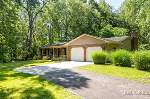 2894 Gulliford Dr SE, Lowell, MI 49331 - Photo 2