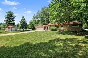 6025 Zimmer Rd, Haslett, MI 48840 - Photo 2