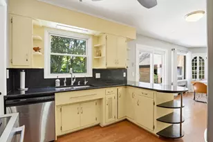 2678 Valley Dr, Ann Arbor, MI 48103 - Photo 16