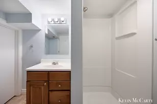 2722 Vassar Dr SE, Grand Rapids, MI 49506 - Photo 24