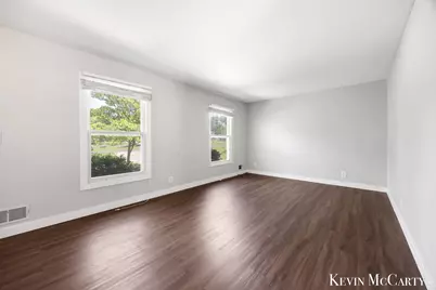 2722 Vassar Drive SE, Grand Rapids, MI 49506 - Photo 22