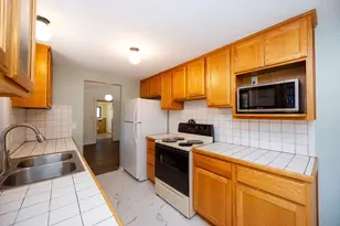 1521 Ledbury Dr, Bloomfield Township, MI 48304 - Photo 28
