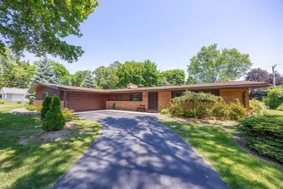 1521 Ledbury Drive, Bloomfield Township, MI 48304 - Photo 4